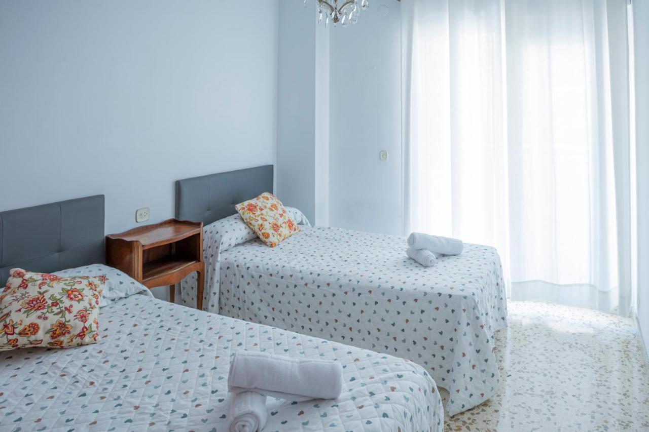 Apartamento Parque Mediterraneo Malaga Exterior photo